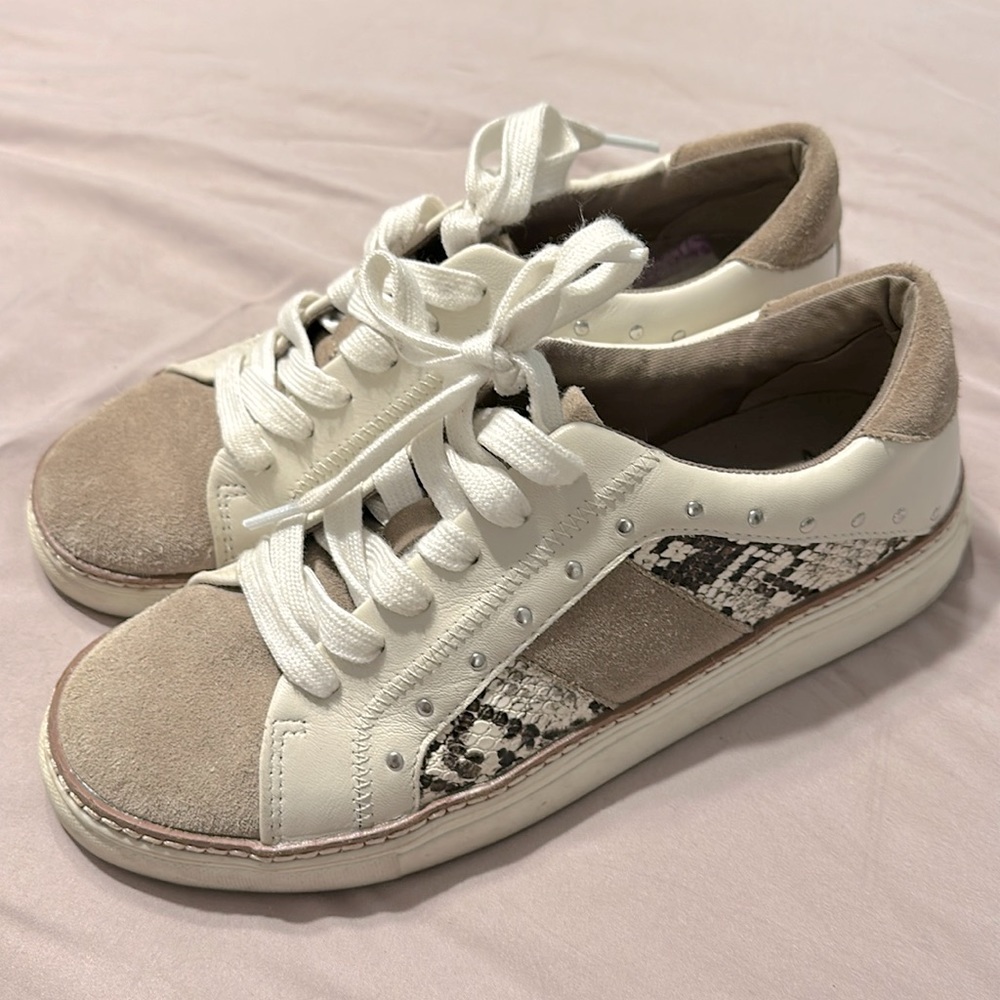 Crown Vintage Sneakers